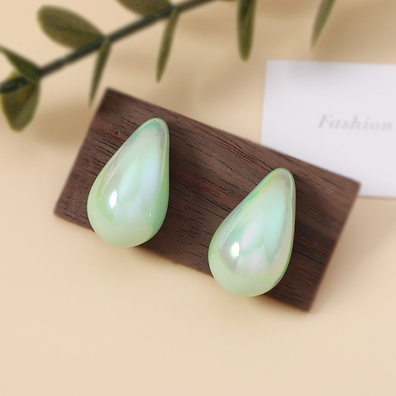 Klassinen Korvarengas ajattomalla viehätyksellä