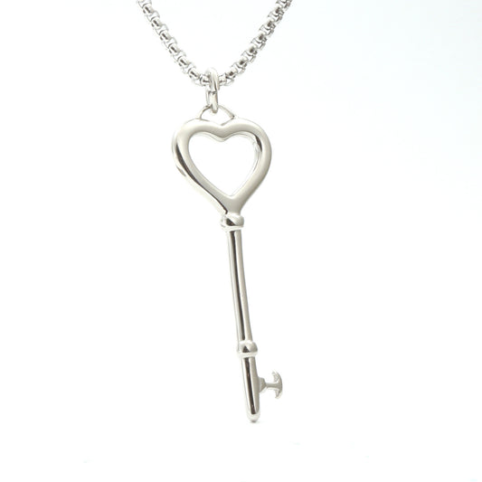 Klassinen Kaulakoru ajattomalla viehätyksellä