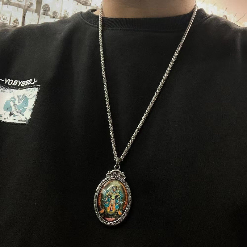 Hurmaava Riipus jokaiseen tilaisuuteen