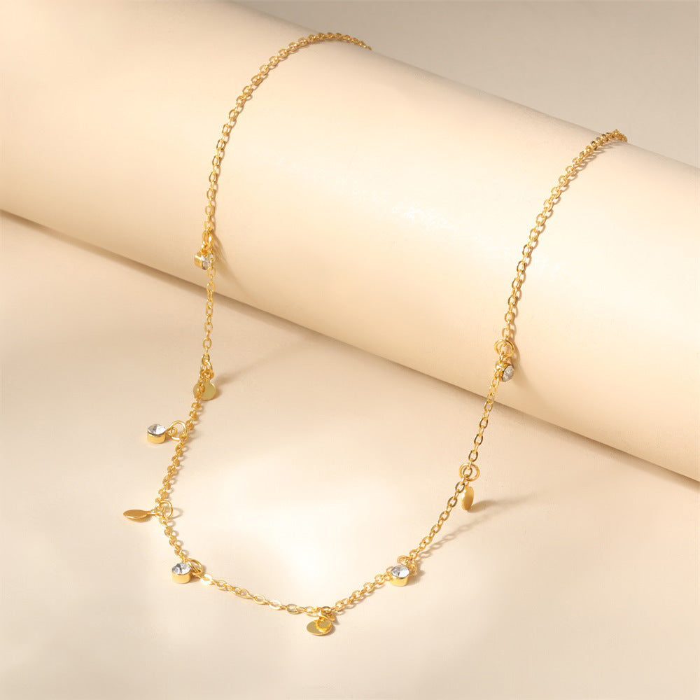 Klassinen Kulta Kaulakoru ajattomalla viehätyksellä