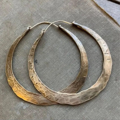 Hurmaava Sormus jokaiseen tilaisuuteen