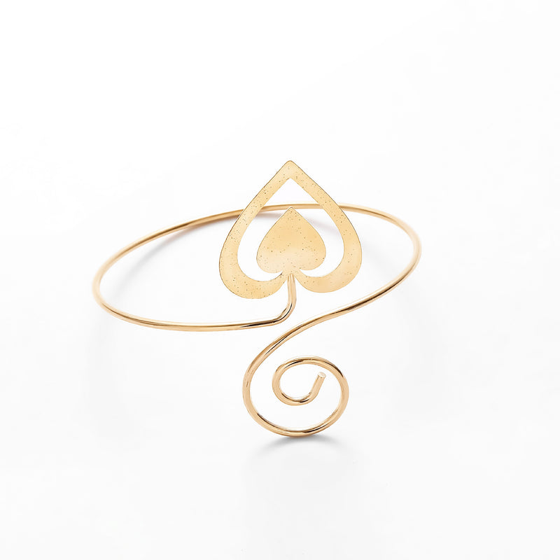 Kaunis Rannekoru ainutlaatuisella tyylillä