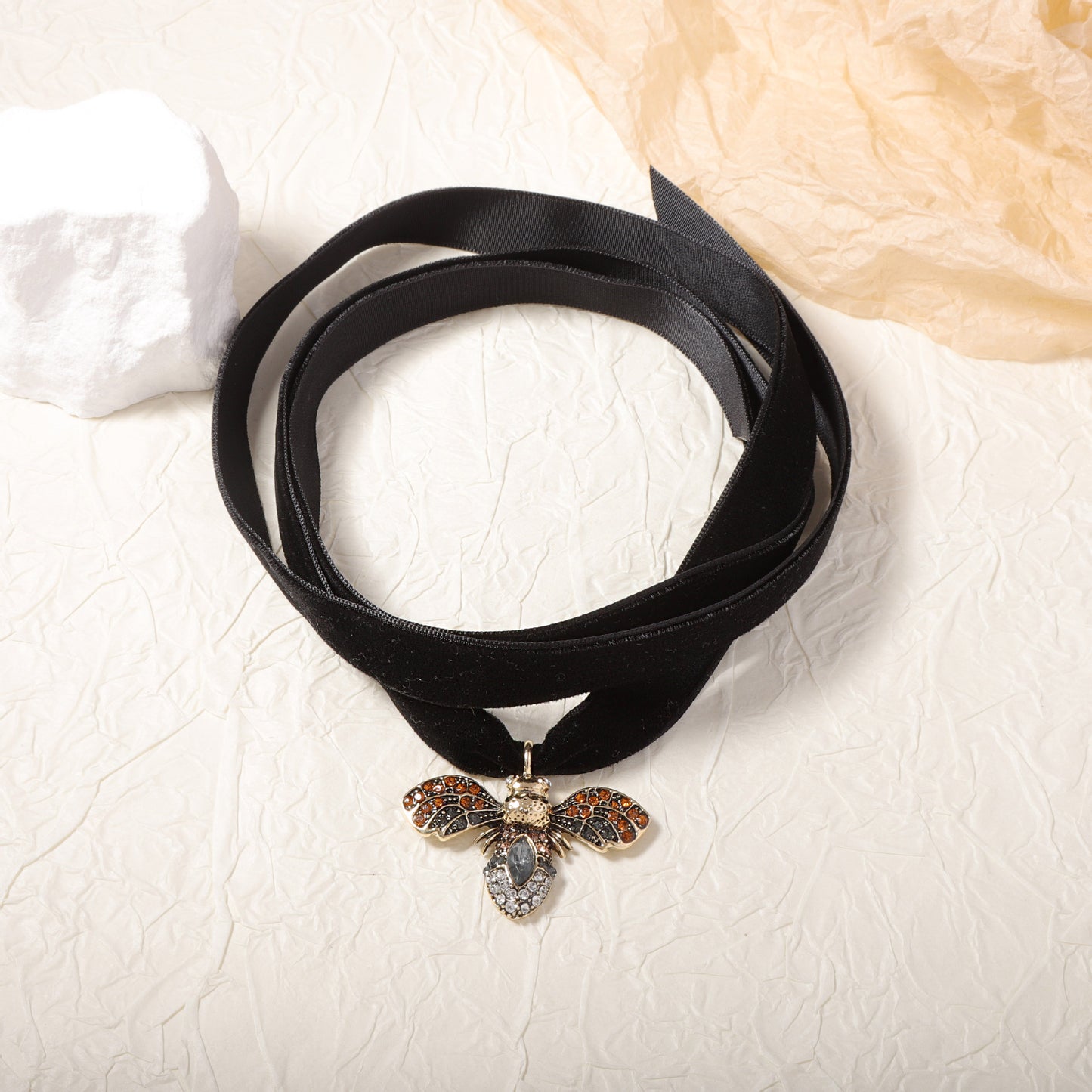 Kaunis Kaulakoru ainutlaatuisella tyylillä