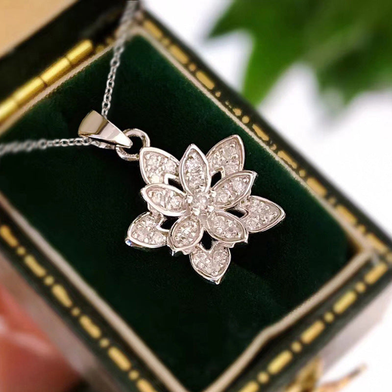 Herkkä käsityö Koru