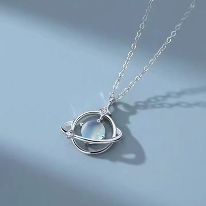 Klassinen Kaulakoru ajattomalla viehätyksellä