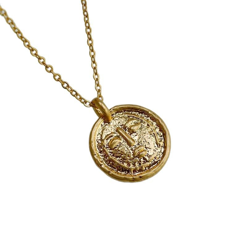 Romanttinen Kulta Kaulakoru erityisiin hetkiin