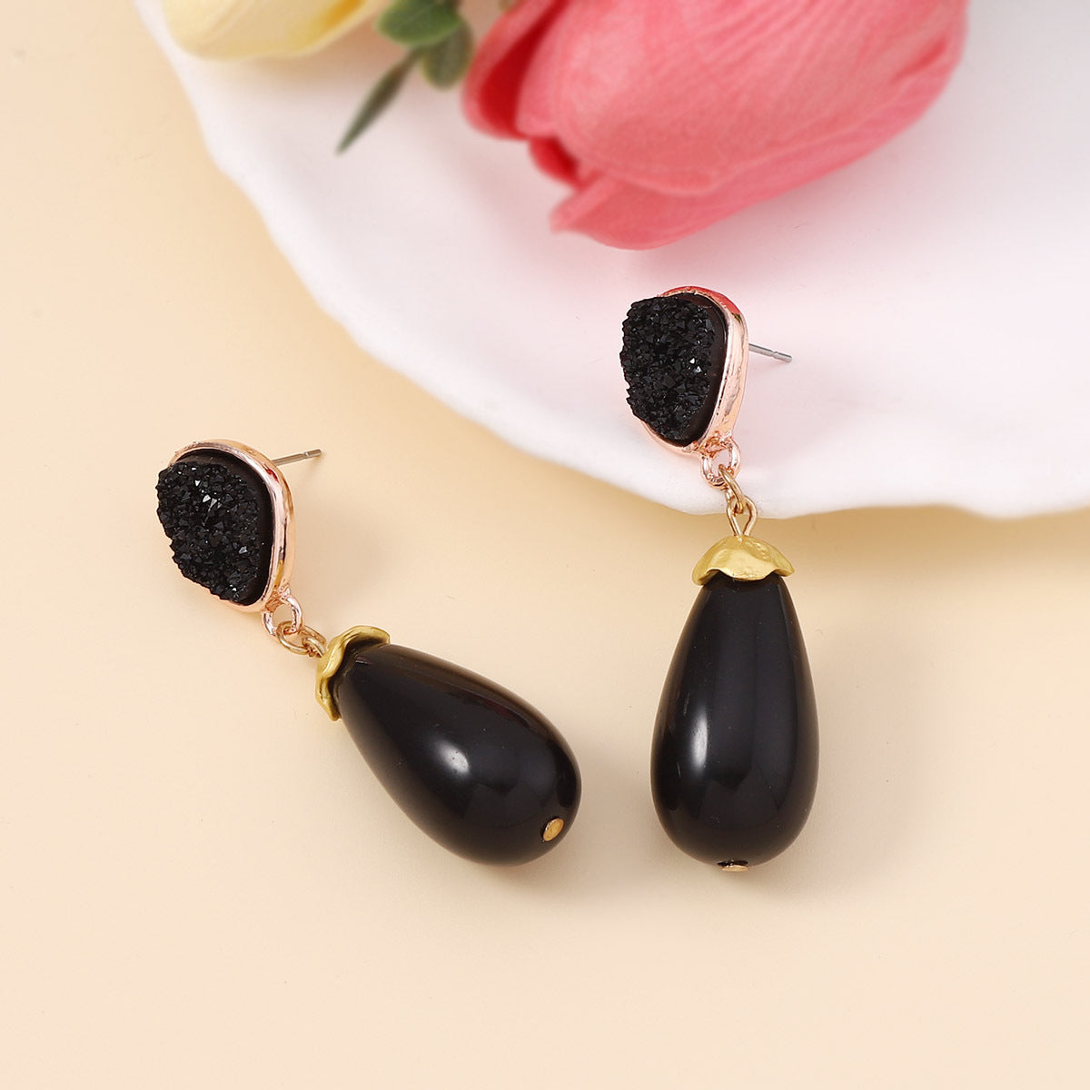 Klassinen Korvarengas ajattomalla viehätyksellä