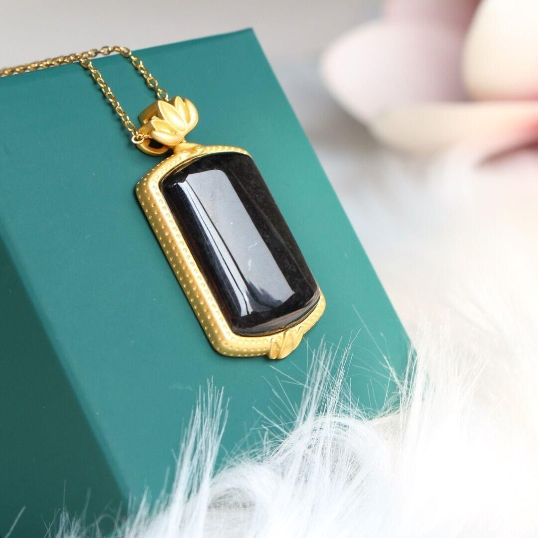 Herkkä käsityö Kulta Kaulakoru