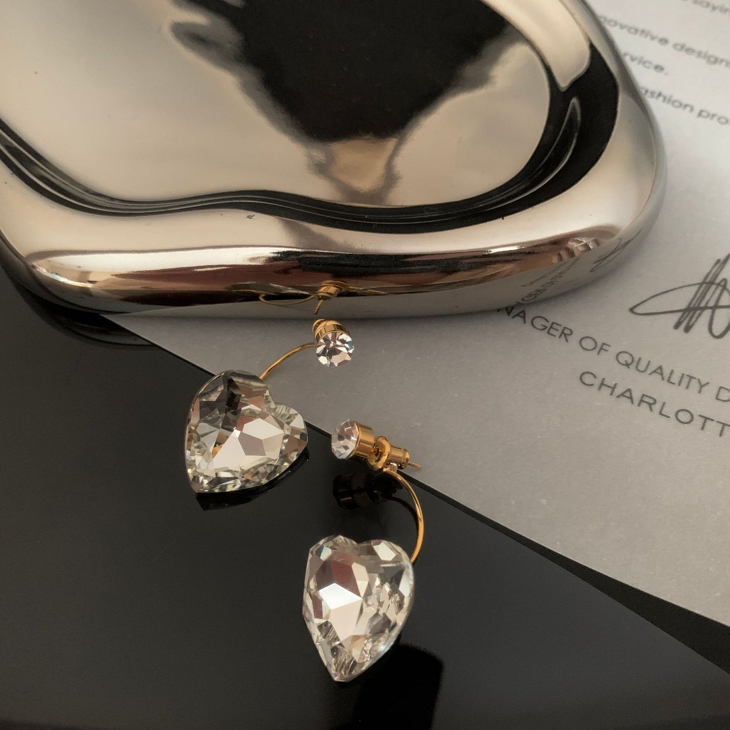 Elegantti Korvarengas jokaiseen tilaisuuteen