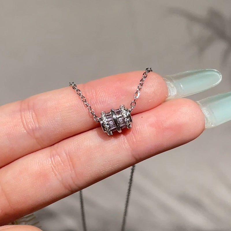 Klassinen Kaulakoru ajattomalla viehätyksellä