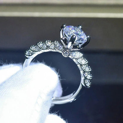 Elegantti Sormus jokaiseen tilaisuuteen