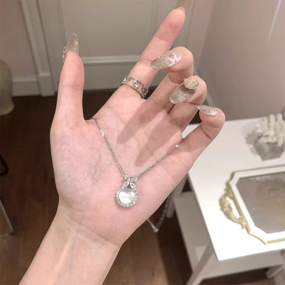 Herkkä käsityö Kaulakoru