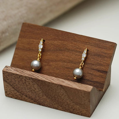 Hurmaava Helmi Korvarengas jokaiseen tilaisuuteen