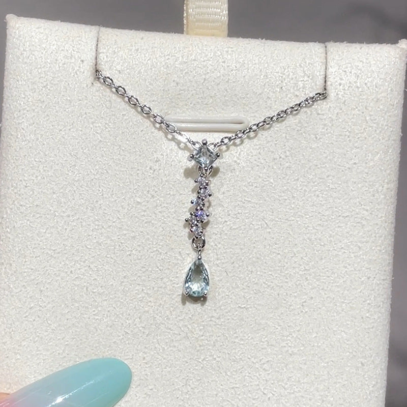 Hurmaava Kaulakoru jokaiseen tilaisuuteen