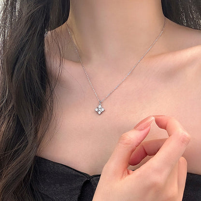 Hurmaava Kaulakoru jokaiseen tilaisuuteen