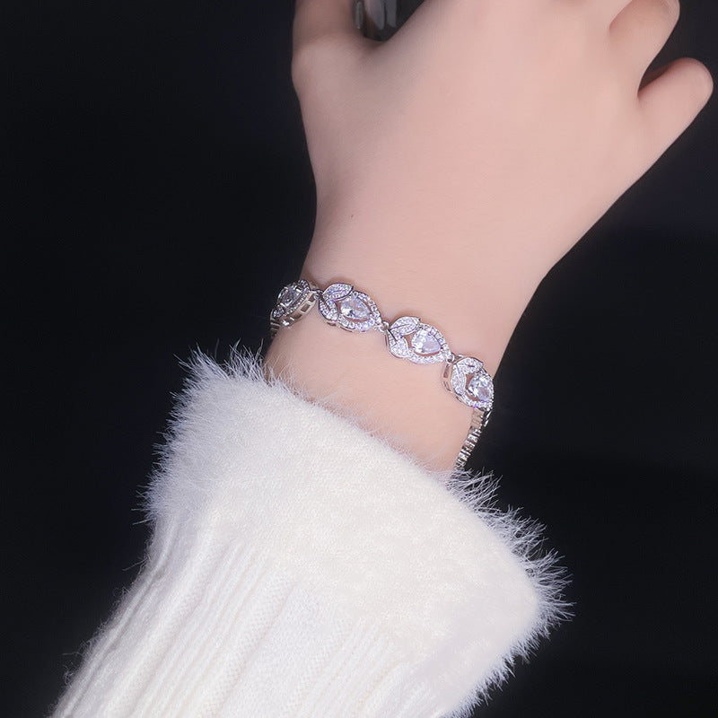 Romanttinen Rannekoru erityisiin hetkiin