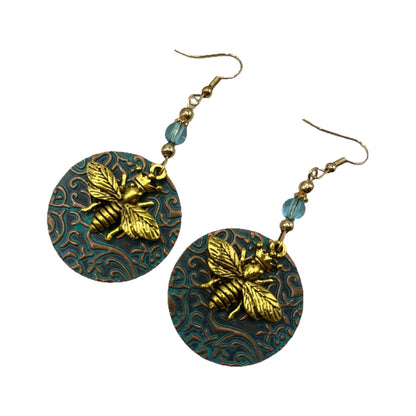 Kaunis Korvarengas ainutlaatuisella tyylillä