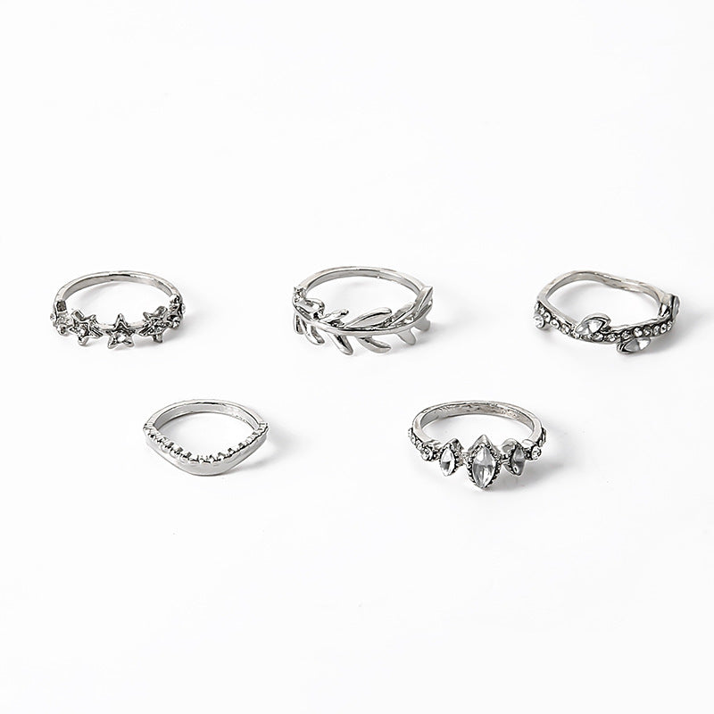 Kaunis Sormus ainutlaatuisella tyylillä