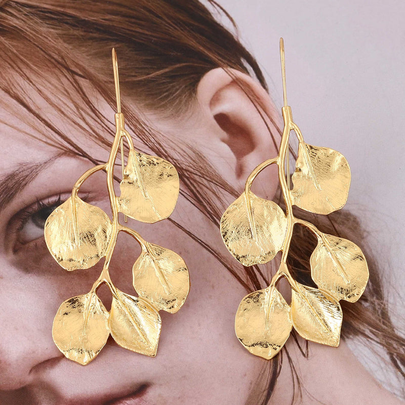 Kaunis Korvarengas ainutlaatuisella tyylillä