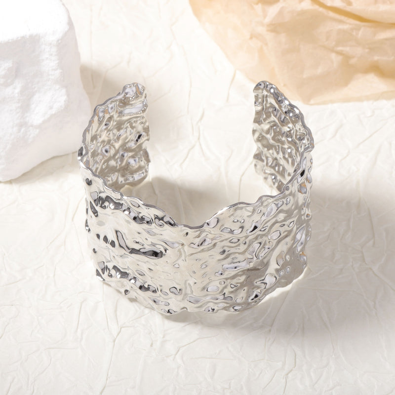 Herkkä käsityö Rannekoru