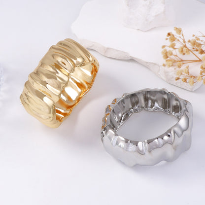 Herkkä käsityö Rannekoru