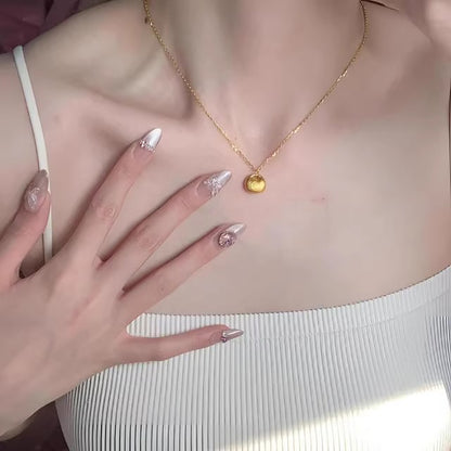 Klassinen Kulta Kaulakoru ajattomalla viehätyksellä