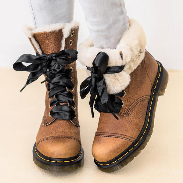 Sulavalinaiset Ortopediset Saappaat Moderniin Tyyliin