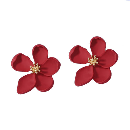 Klassinen Korvarengas ajattomalla viehätyksellä