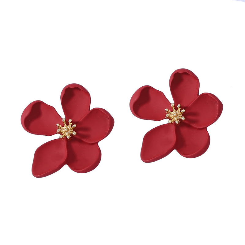 Klassinen Korvarengas ajattomalla viehätyksellä