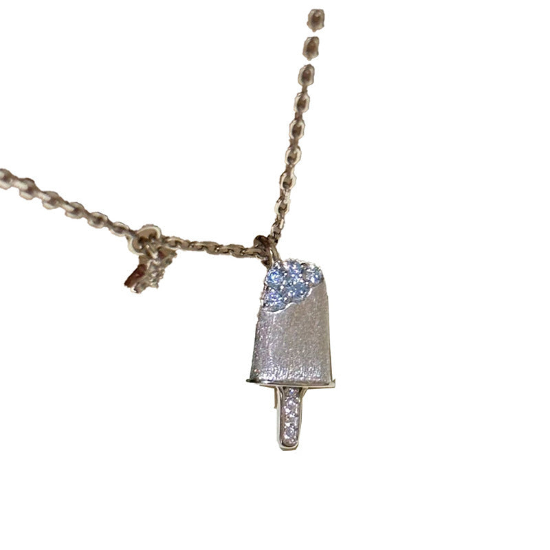 Hurmaava Koru jokaiseen tilaisuuteen