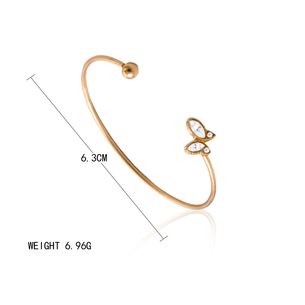 Klassinen Kulta Rannekoru ajattomalla viehätyksellä