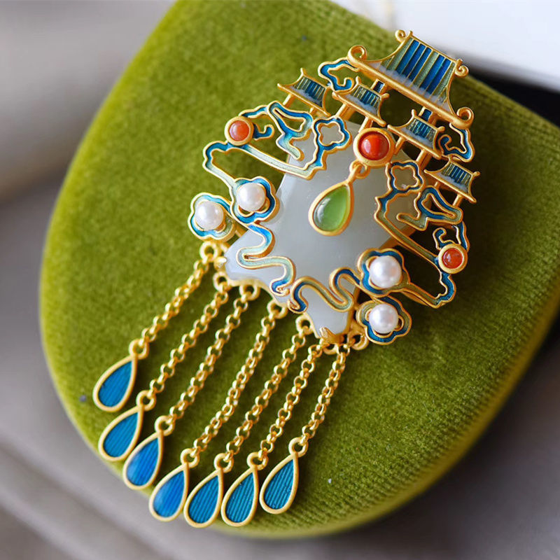 Hurmaava Riipus jokaiseen tilaisuuteen