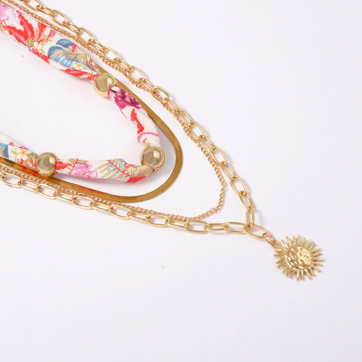 Herkkä käsityö Koru