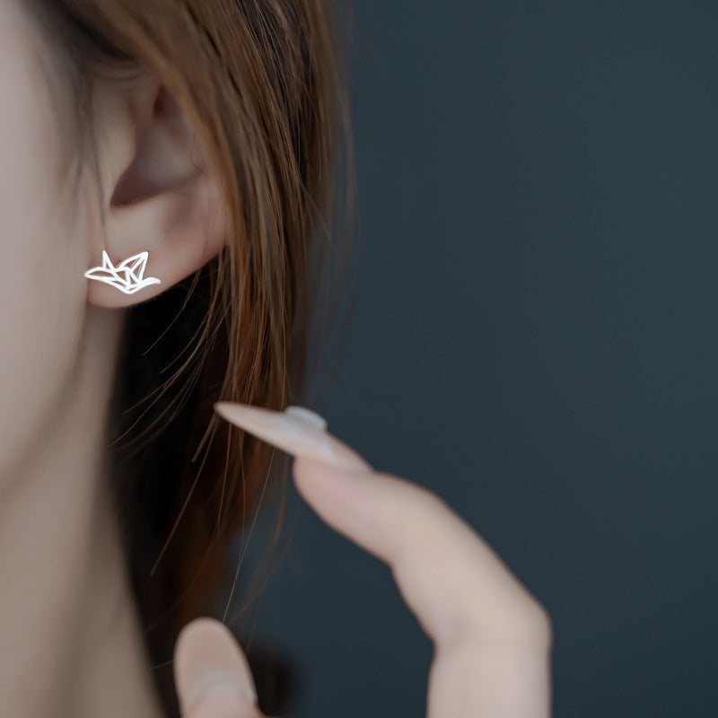 Klassinen Korvarengas ajattomalla viehätyksellä