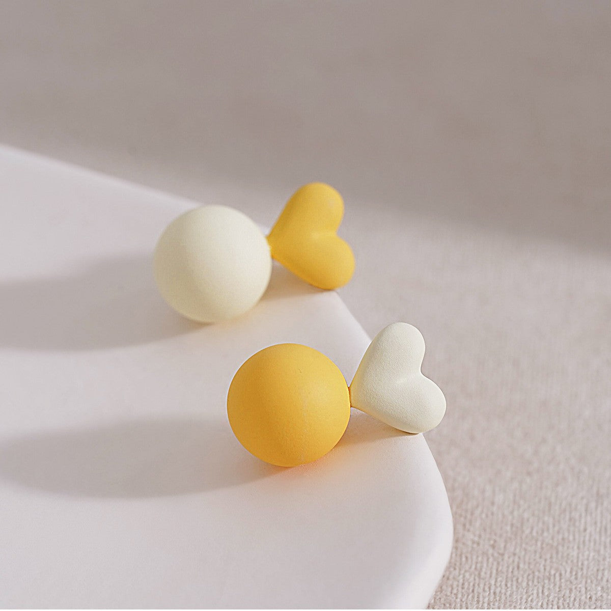 Hurmaava Korvarengas jokaiseen tilaisuuteen