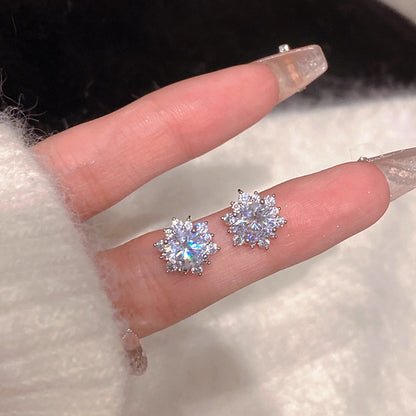 Käsintehty vintage Korvarengas