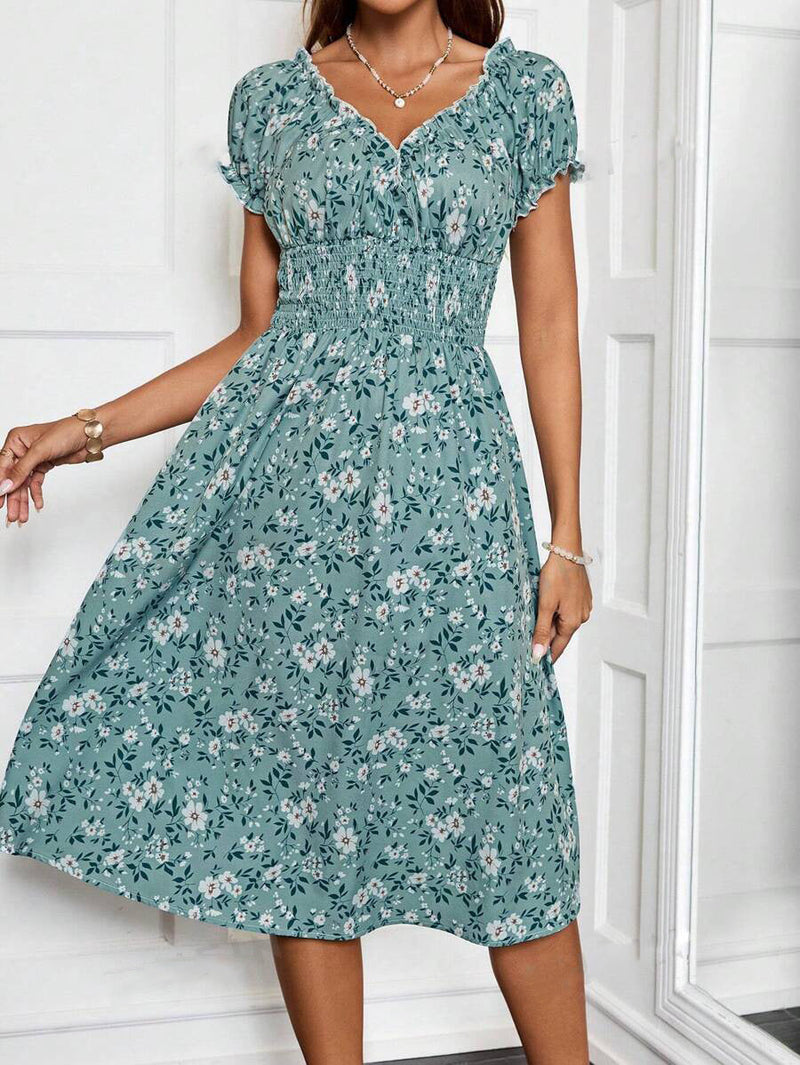 Sophisticated Dress with a Clean Classic Look