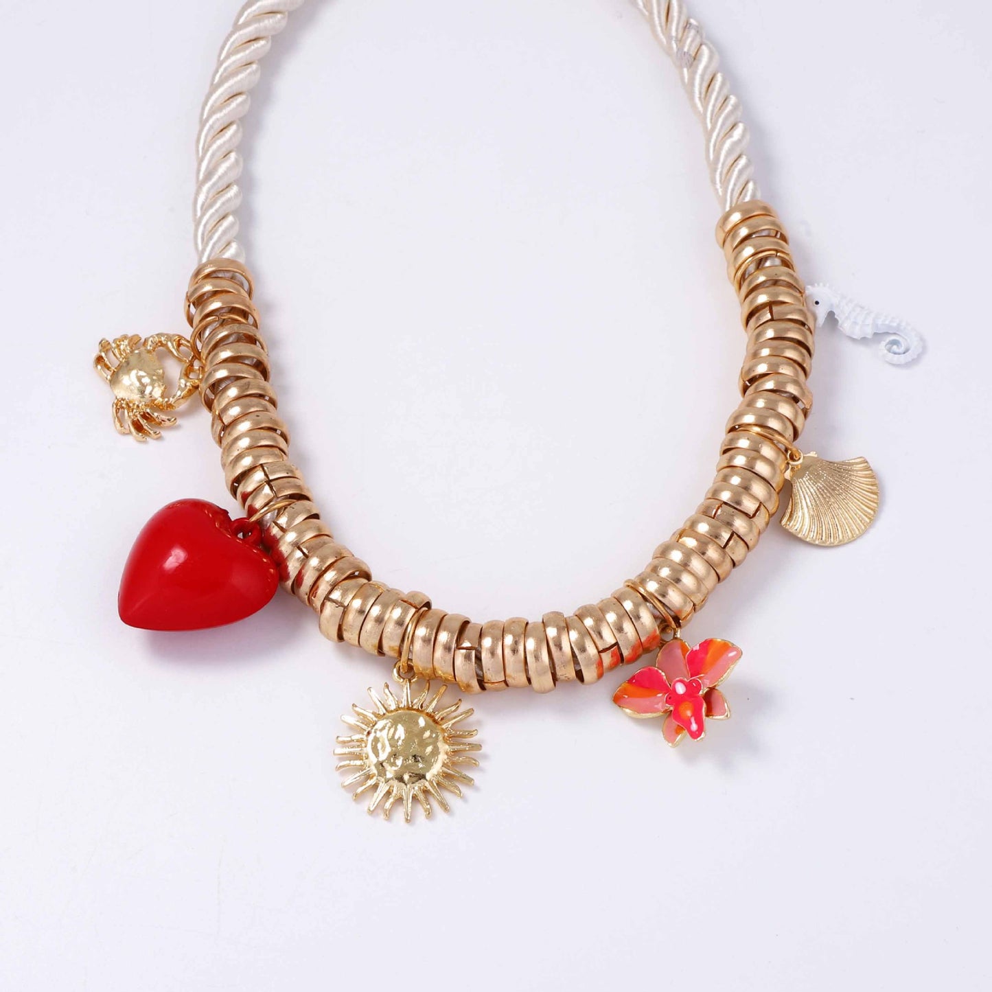 Käsintehty vintage Kaulakoru