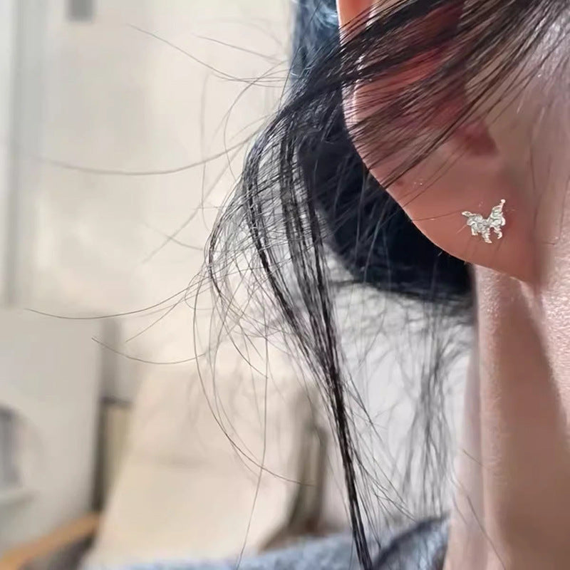 Klassinen Korvarengas ajattomalla viehätyksellä