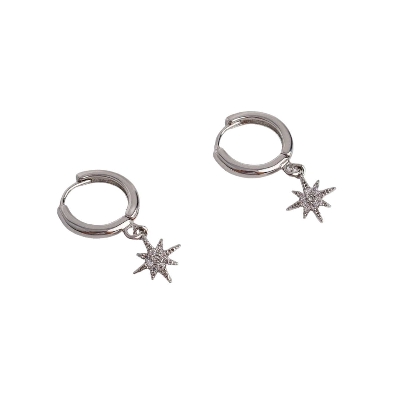 Elegantti Sormus jokaiseen tilaisuuteen