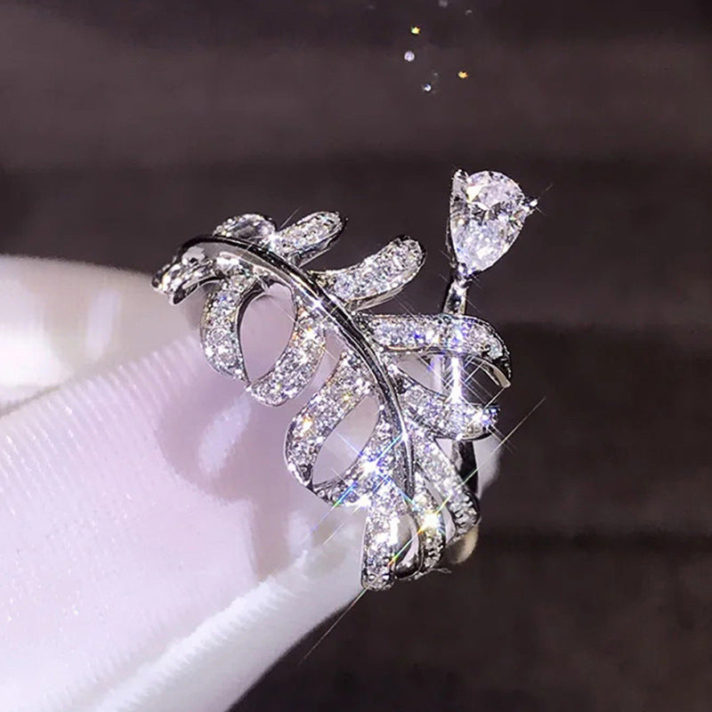 Elegantti Koru jokaiseen tilaisuuteen