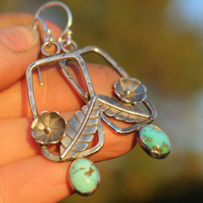 Klassinen Sormus ajattomalla viehätyksellä