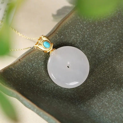 Romanttinen Kulta Kaulakoru erityisiin hetkiin