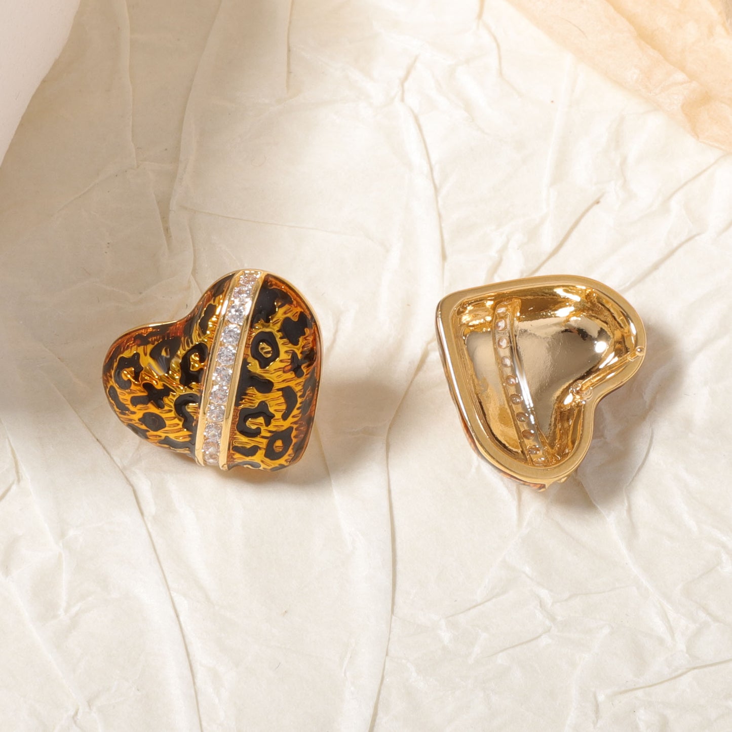 Käsintehty vintage Korvarengas