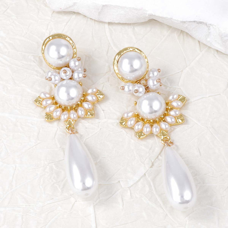 Hurmaava Helmi Korvarengas jokaiseen tilaisuuteen