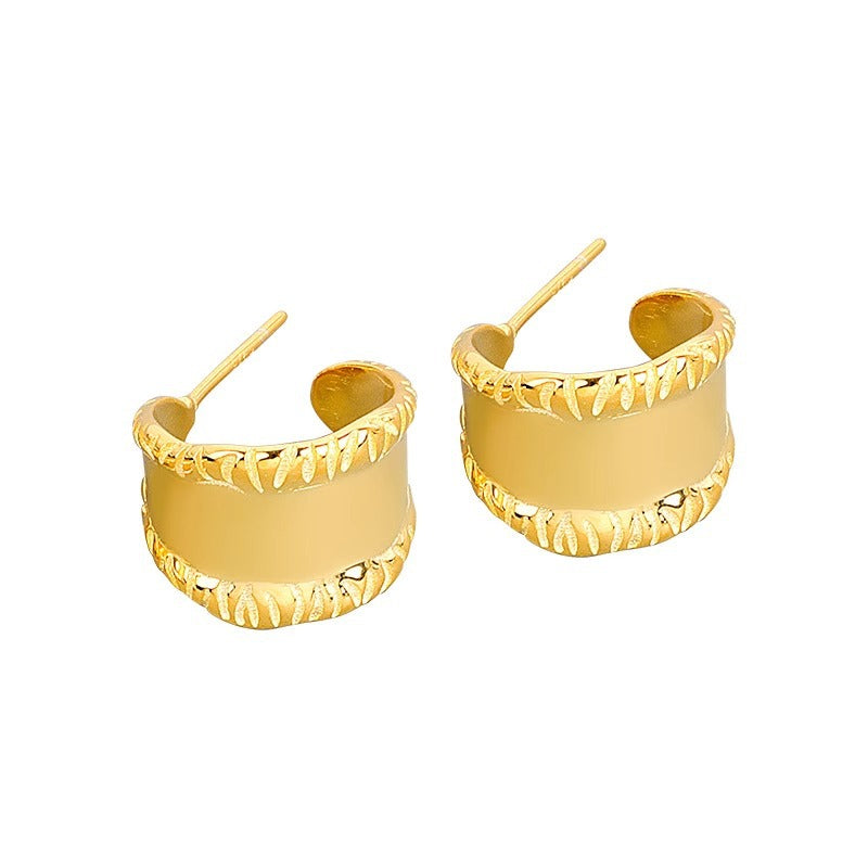 Hurmaava Korvarengas jokaiseen tilaisuuteen