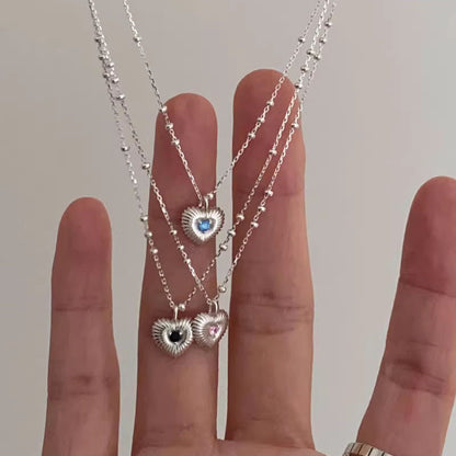 Herkkä käsityö Koru