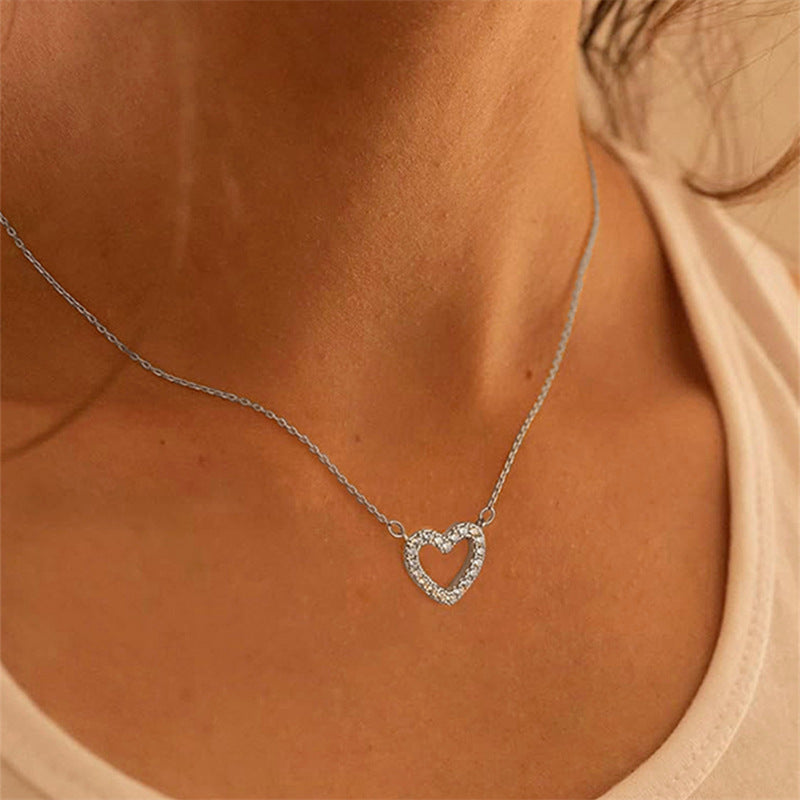 Hurmaava Kaulakoru jokaiseen tilaisuuteen