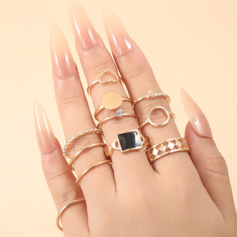 Hurmaava Kulta Sormus jokaiseen tilaisuuteen