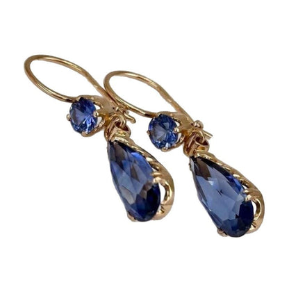 Kaunis Sormus ainutlaatuisella tyylillä